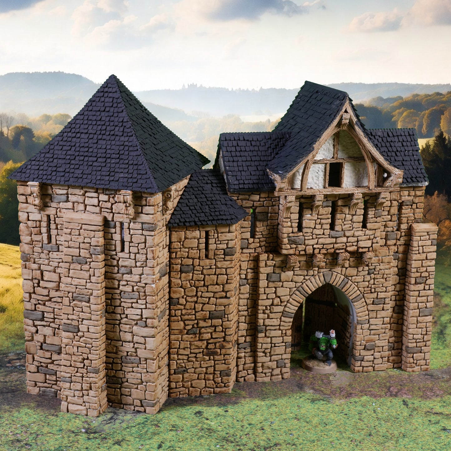 Steinernes Torhaus mit spitzem Schindeldach und befestigter Bastion, detaillierte Mauerstruktur.