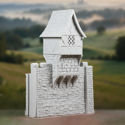 Graue Burghütte auf Mauersockel mit Zinnen und gekipptem Dach, detailreich gestaltet.