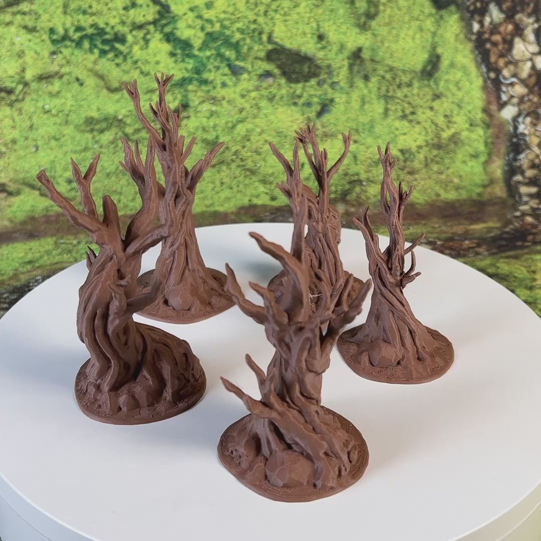 Knorrige Fantasy Bäume